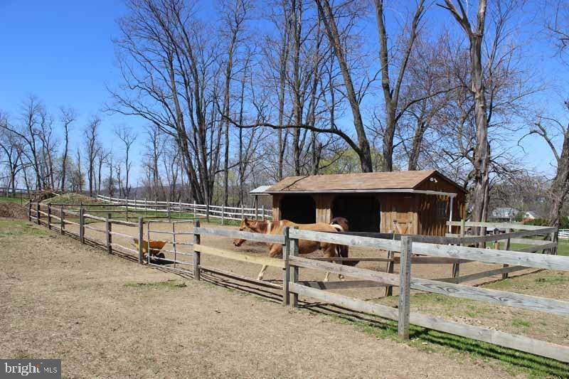 PENN MANOR - Residential