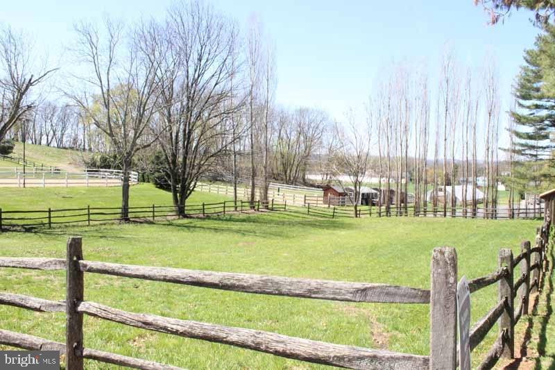 PENN MANOR - Residential
