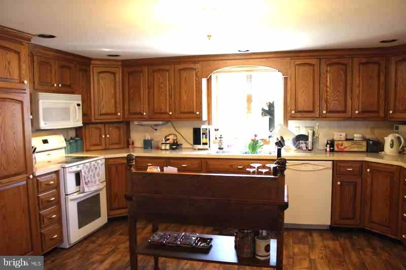PENN MANOR - Residential