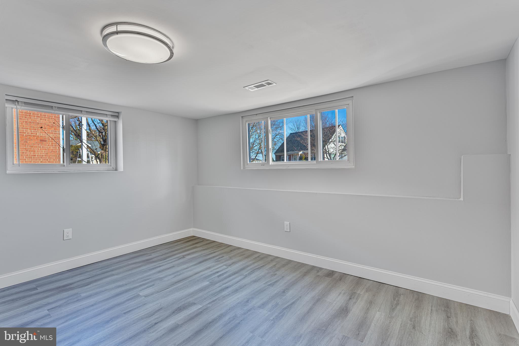 WESTVIEW PARK - Residential