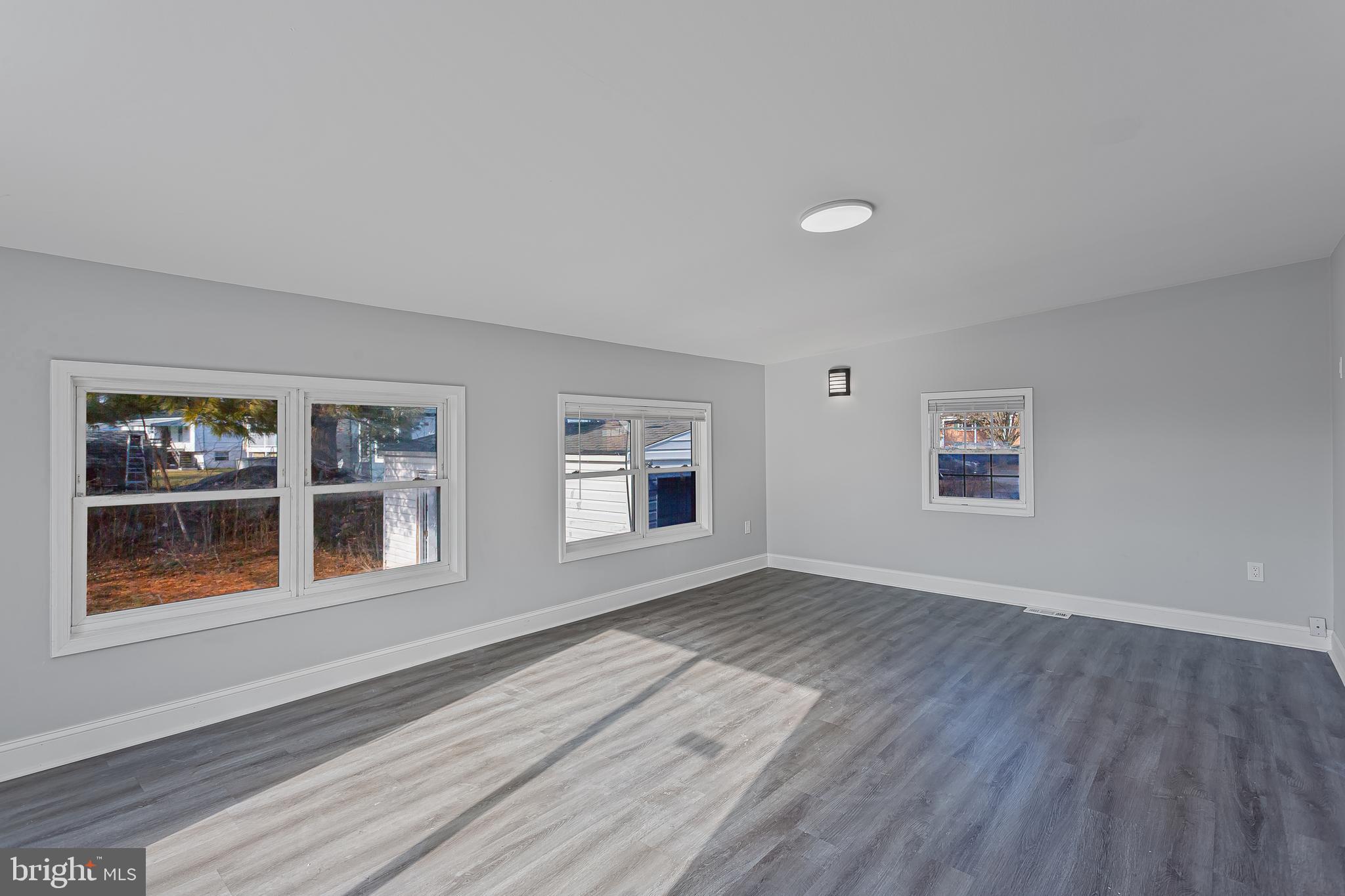 WESTVIEW PARK - Residential