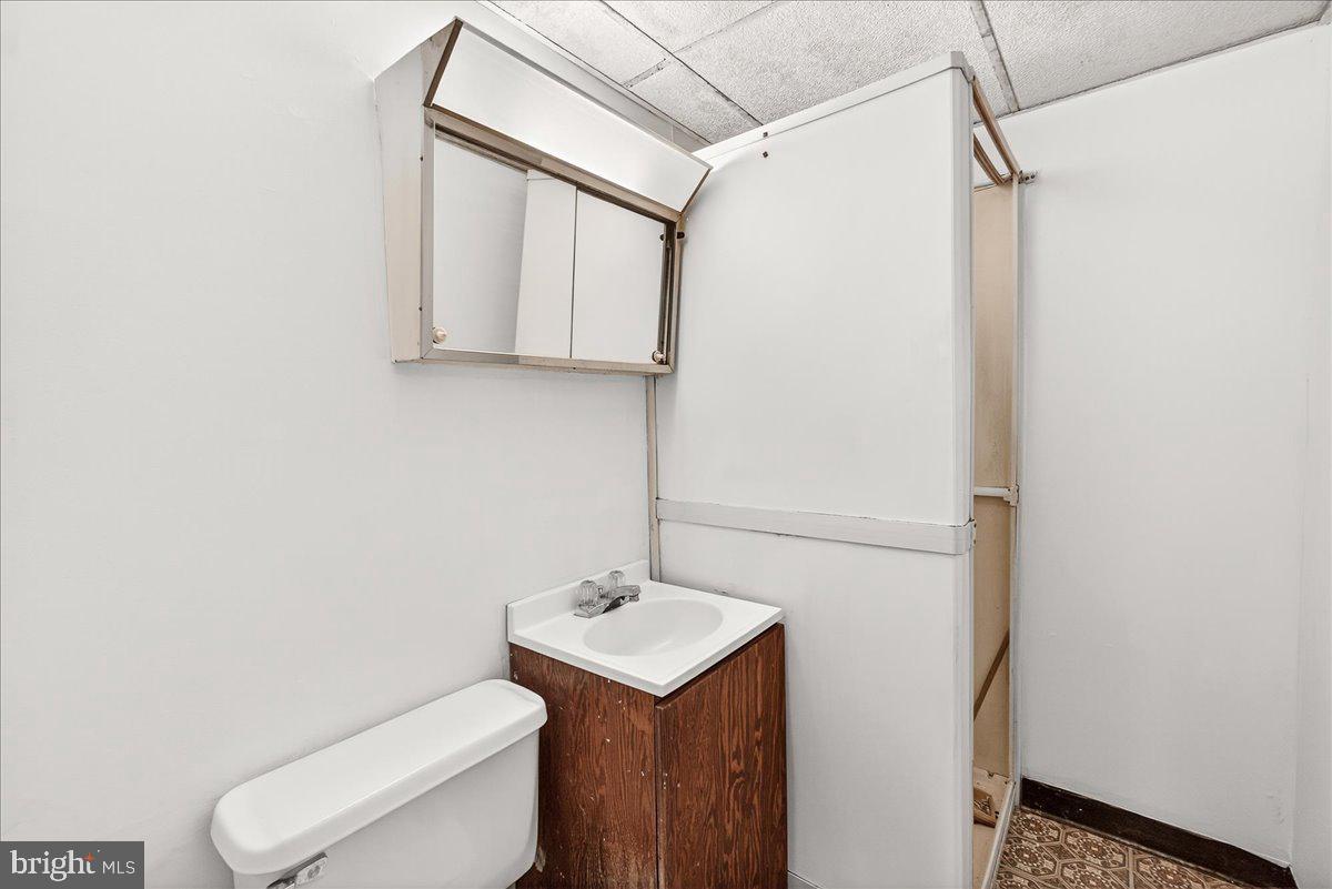 OLD ORCHARD ESTATES - Residential