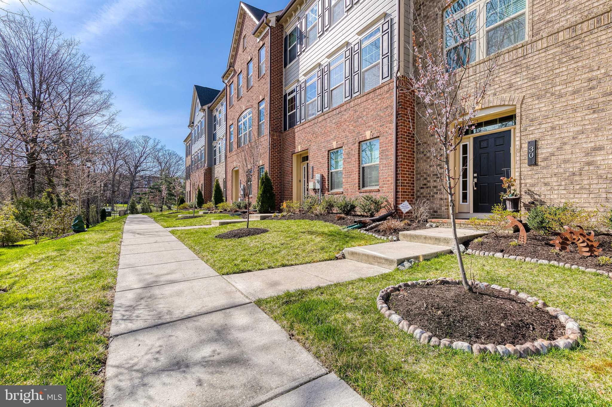 SUBURBAN GREENE - Residential
