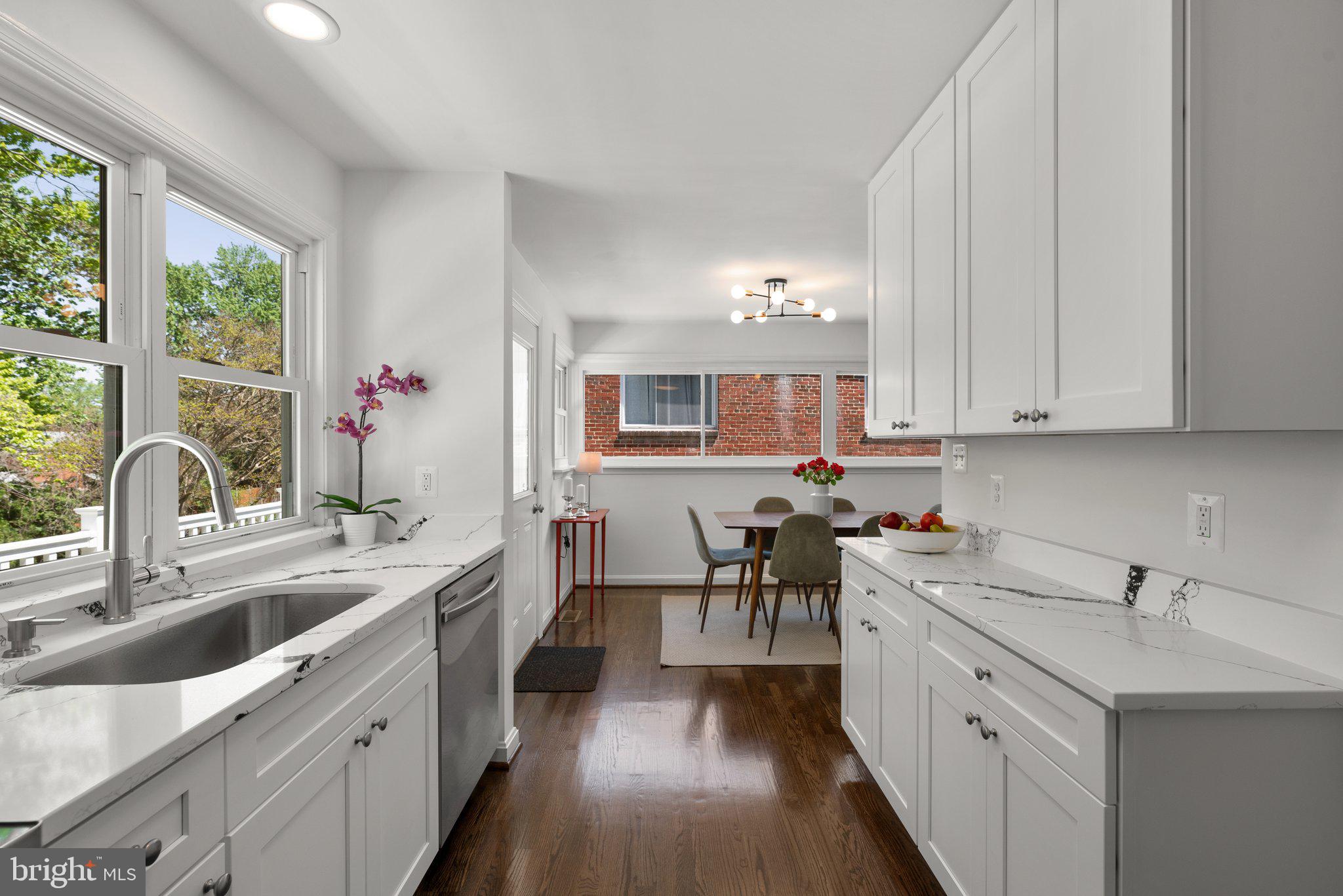 DAWN VILLAGE - Residential