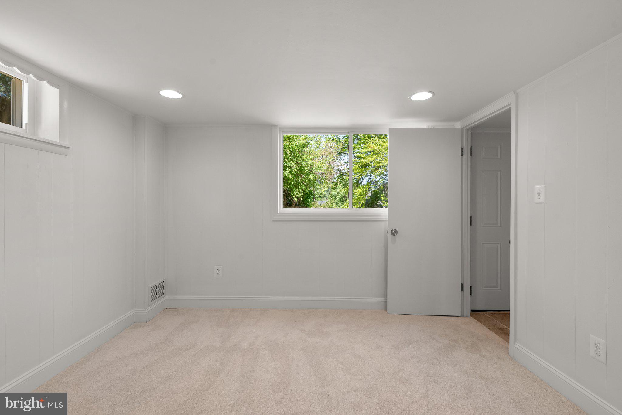 DAWN VILLAGE - Residential