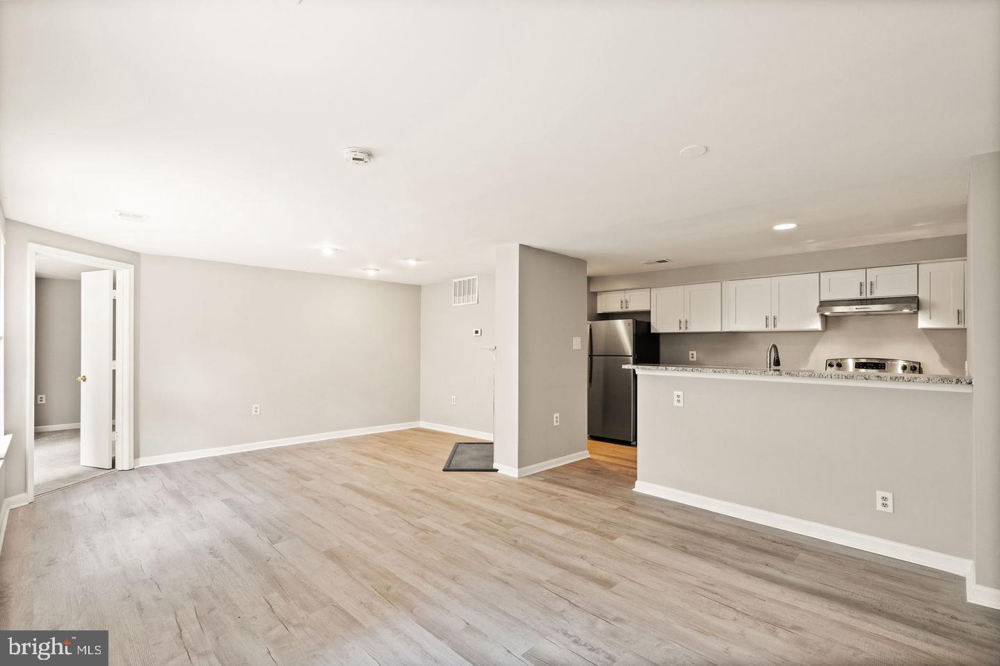 PEMBROOK VILLAGE - Residential Lease