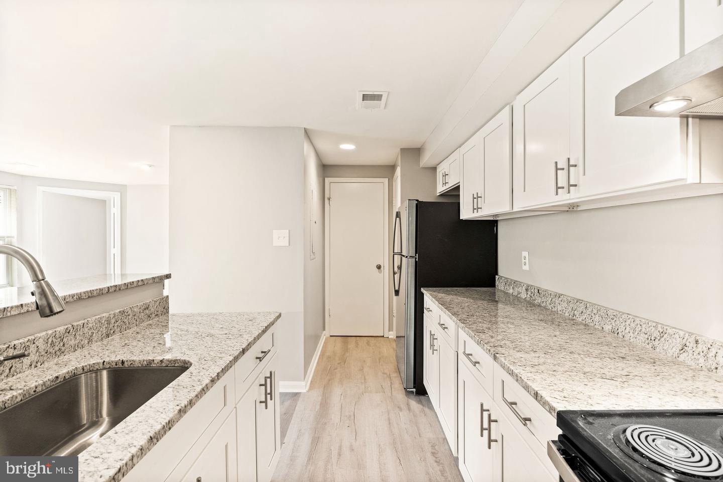 PEMBROOK VILLAGE - Residential Lease