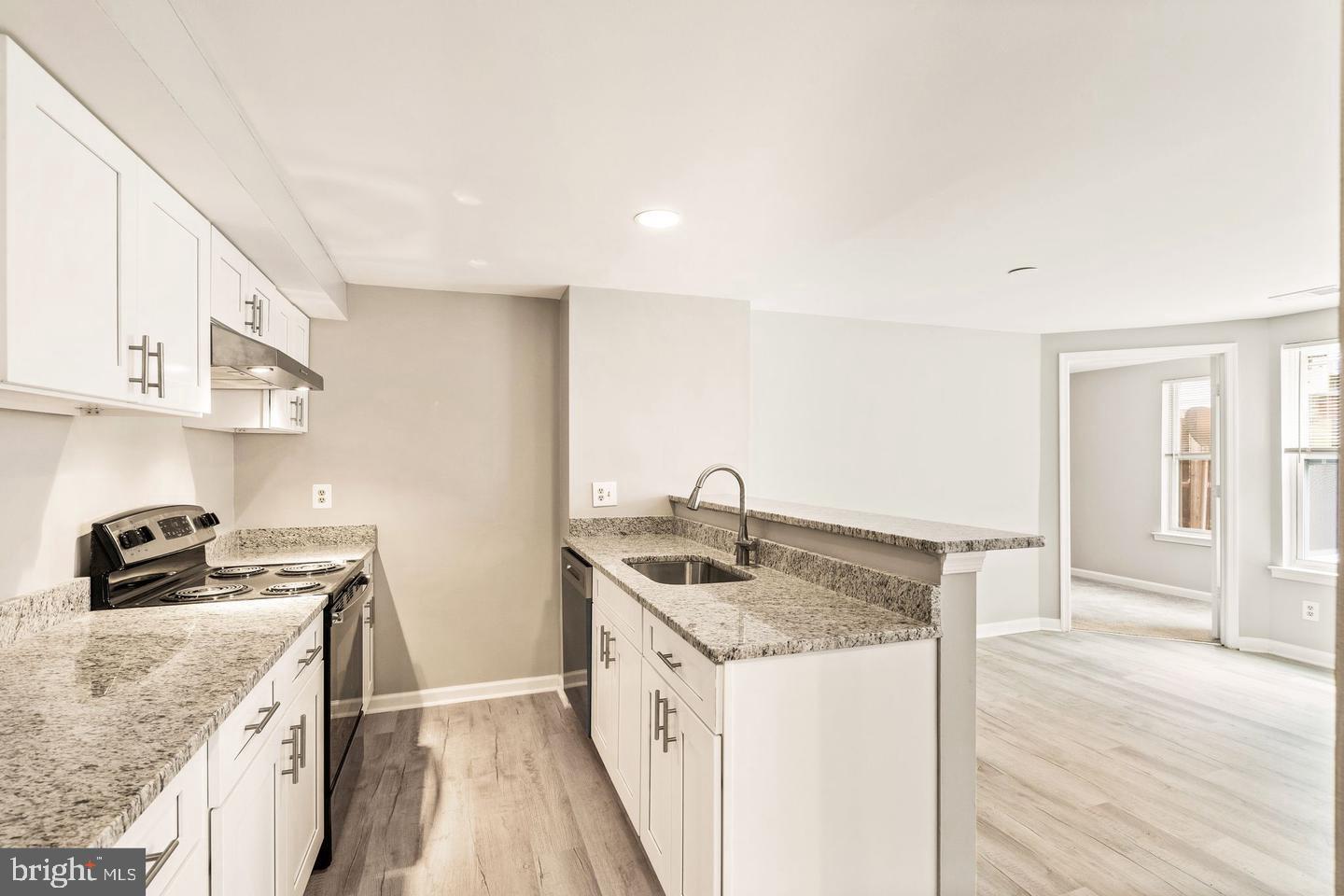 PEMBROOK VILLAGE - Residential Lease