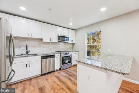 6906 BLUE HOLLY COURT DISTRICT HEIGHTS MD 20747