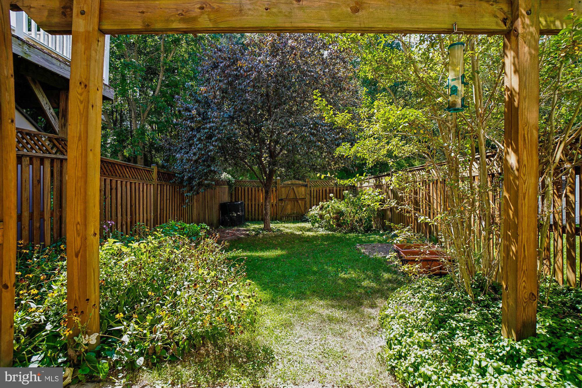 TWIN ARCH CROSSING - Residential