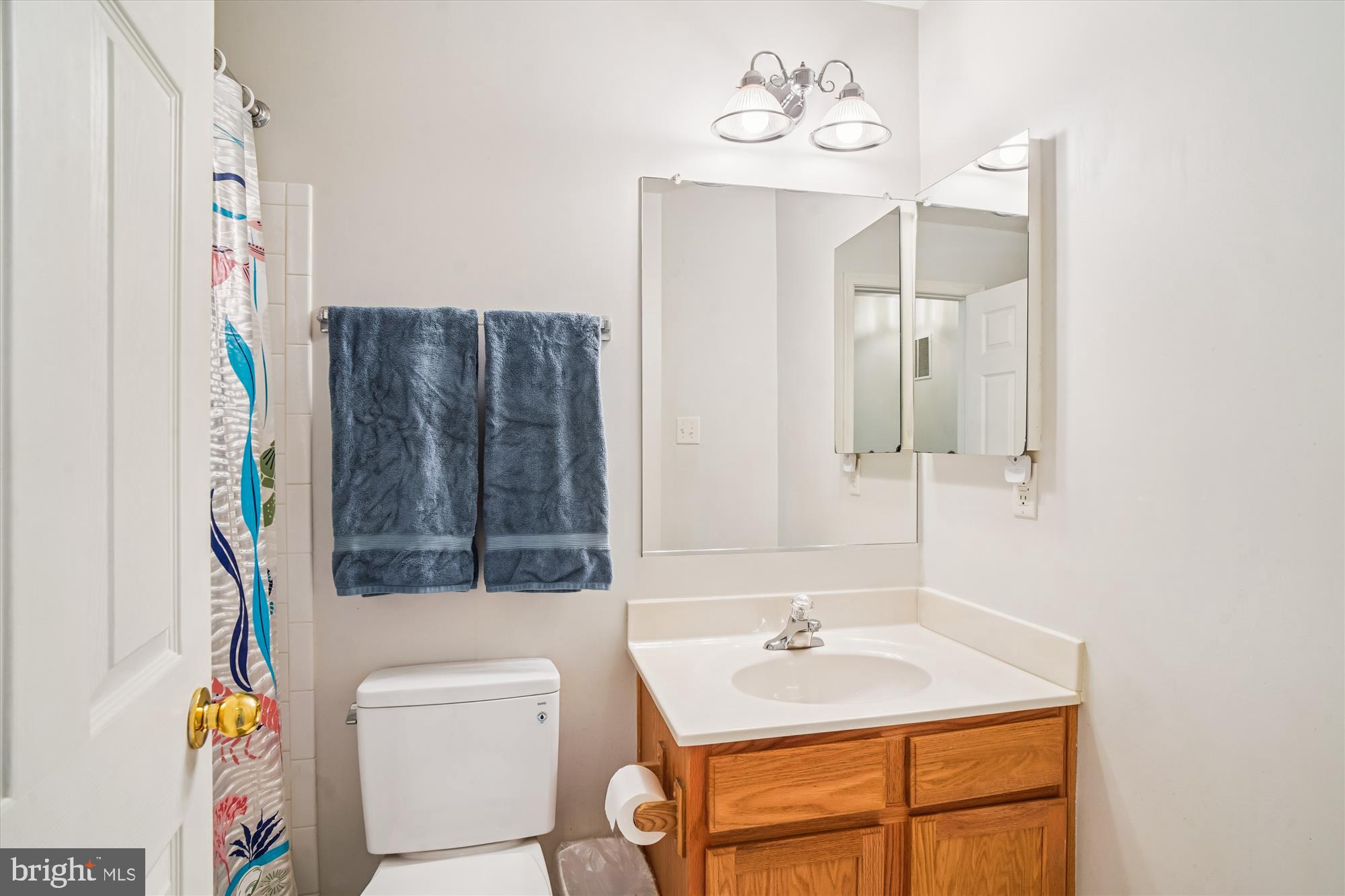 TWIN ARCH CROSSING - Residential