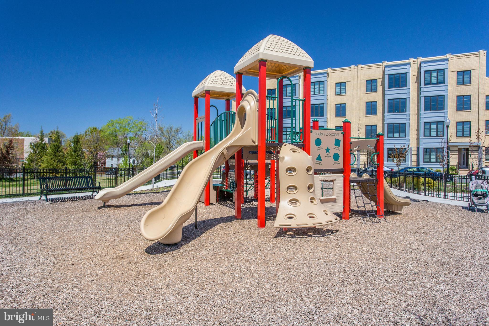 BRENTON - Residential