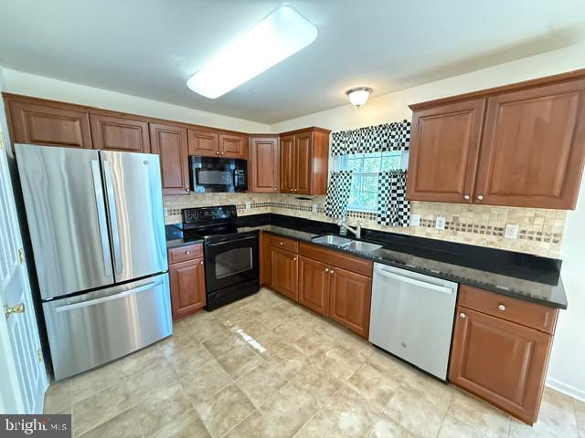 ASPEN HILL - Residential