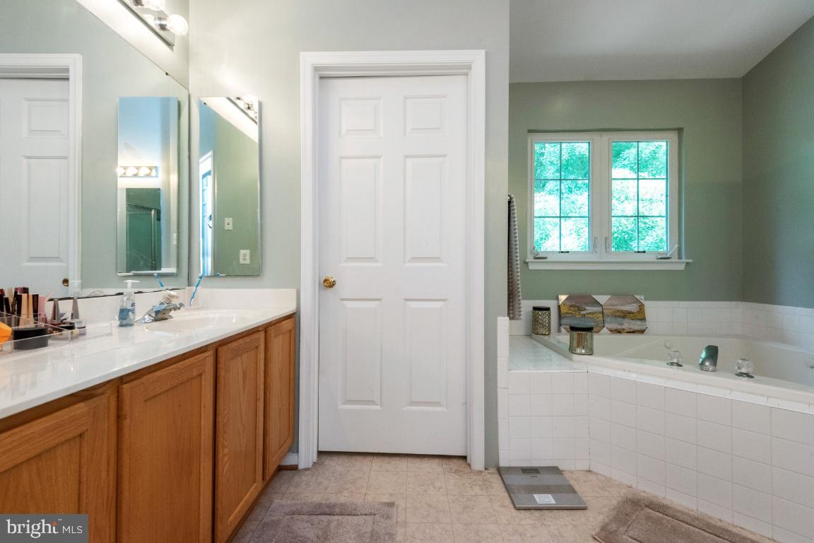 MITCHELLVILLE EAST - Residential