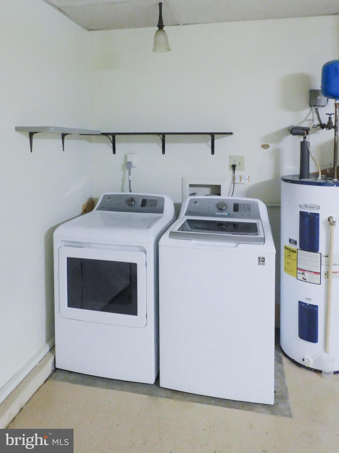 CEDAR COVE - Residential Lease