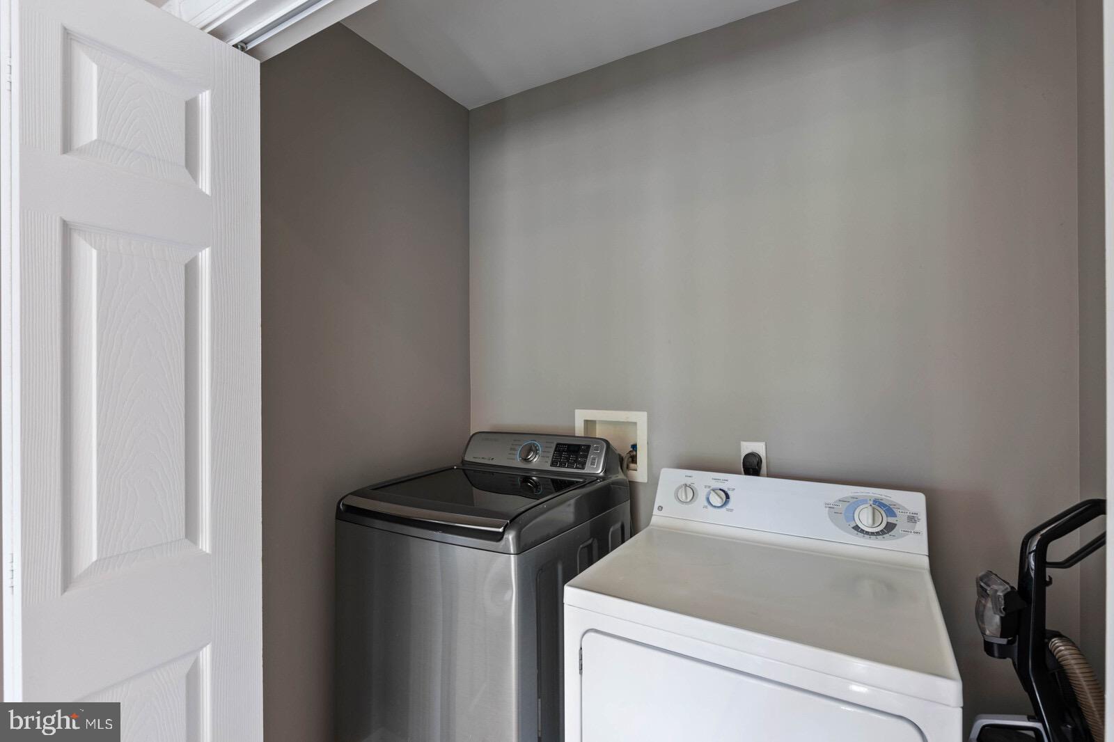 ALEXANDRIA - Residential Lease