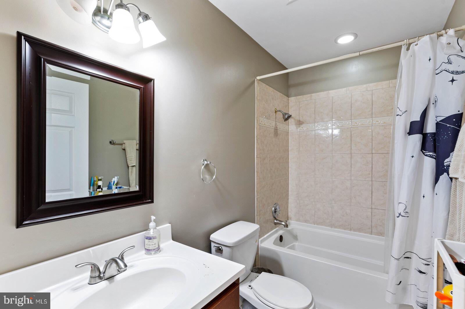 ALEXANDRIA - Residential Lease