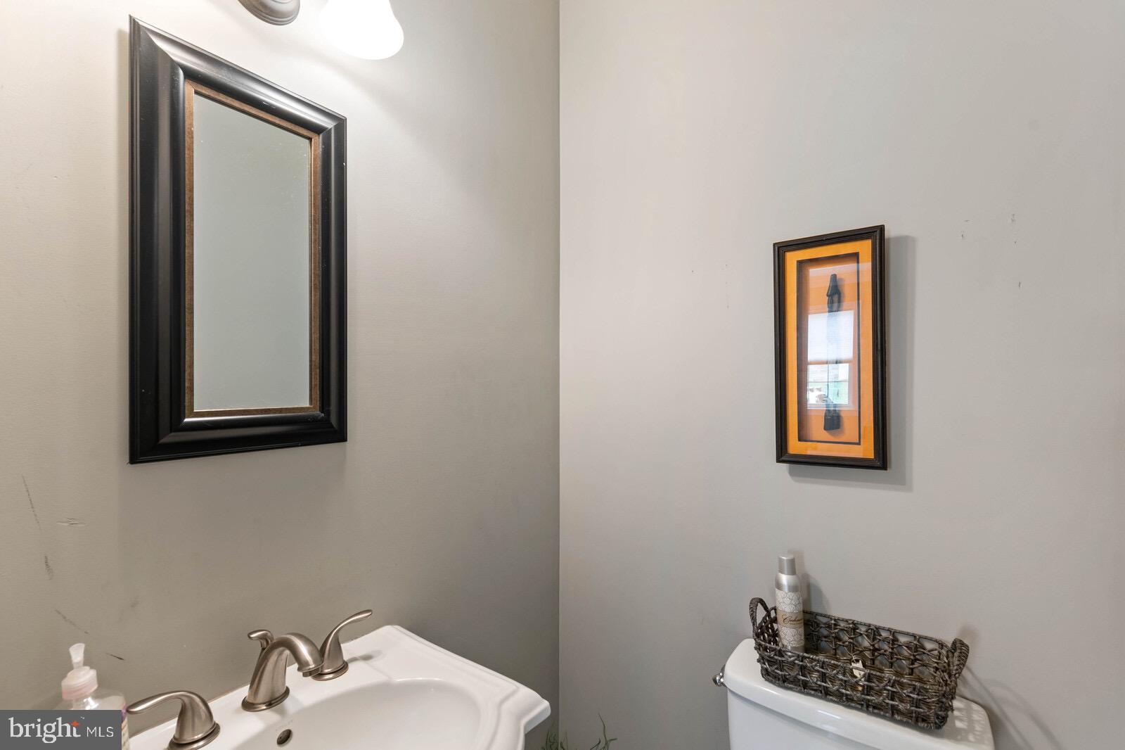 ALEXANDRIA - Residential Lease