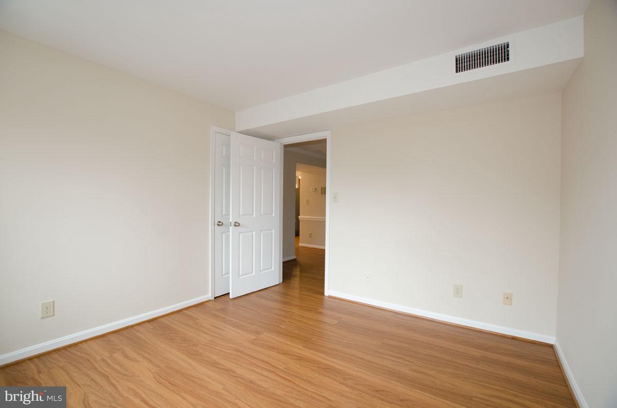 HARBOR TERRACE - Residential Lease