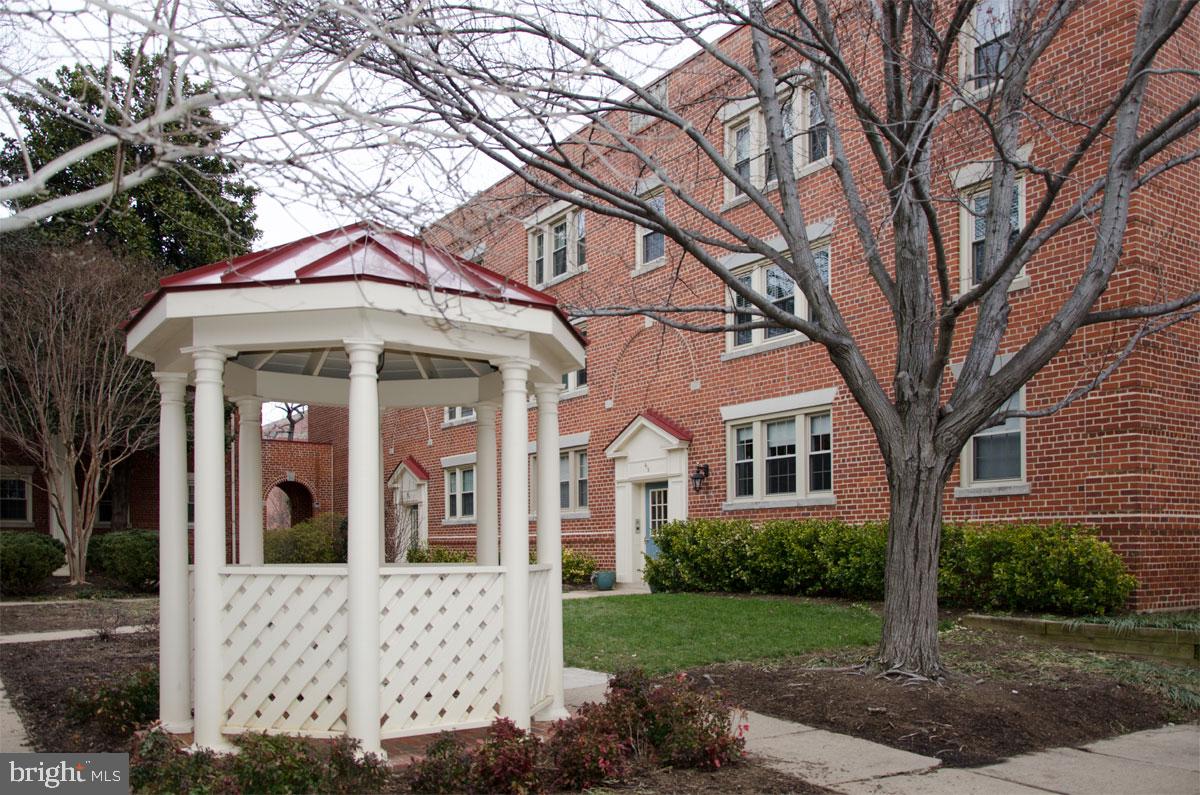 HARBOR TERRACE - Residential Lease