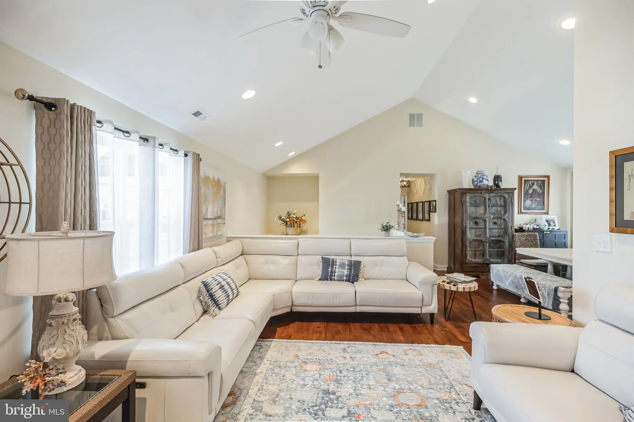 Cherry Hill, New Jersey 08002, United States, 5 Bedrooms Bedrooms, ,3 BathroomsBathrooms,Residential,Active,191126