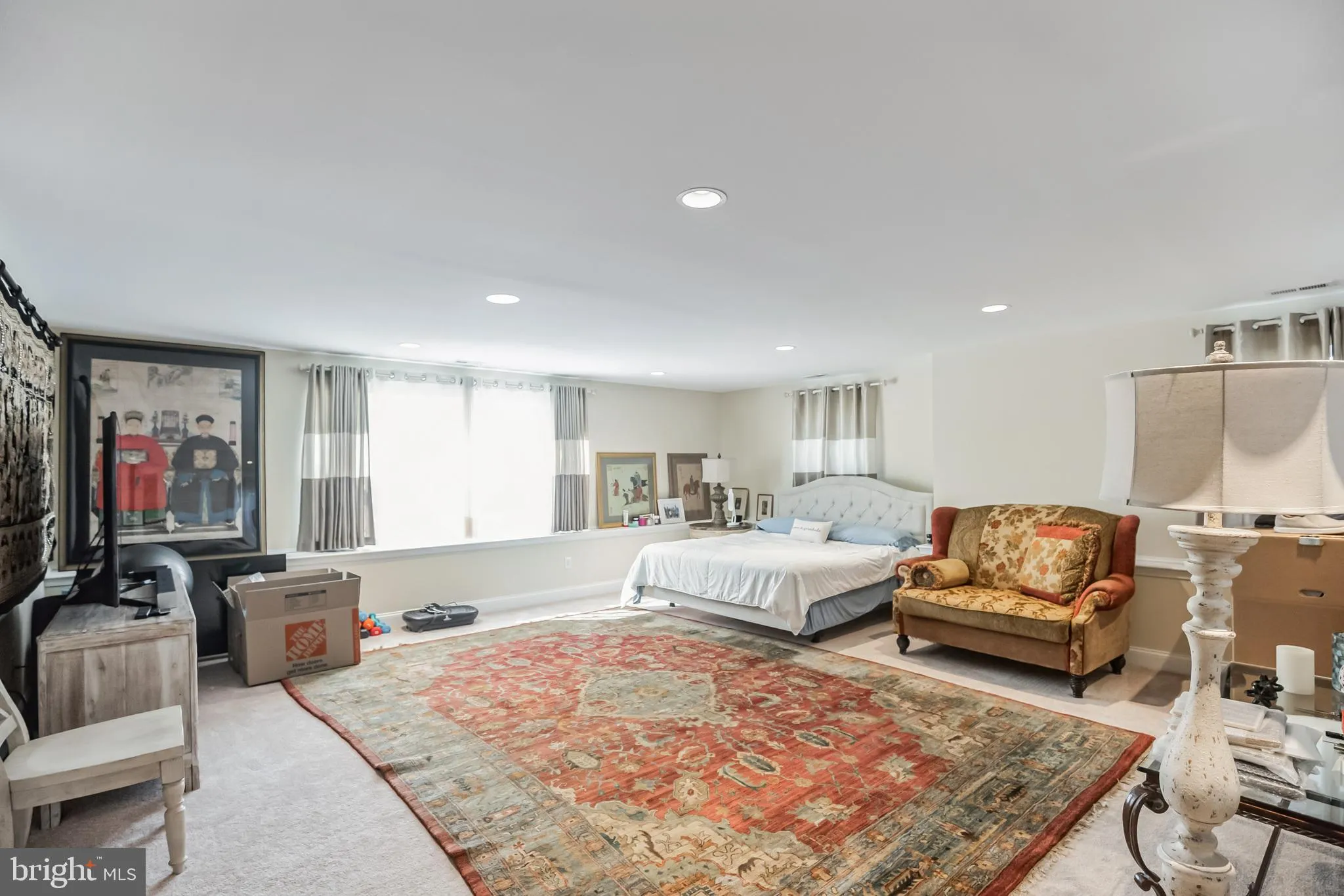 Cherry Hill, New Jersey 08002, United States, 5 Bedrooms Bedrooms, ,3 BathroomsBathrooms,Residential,Active,191126