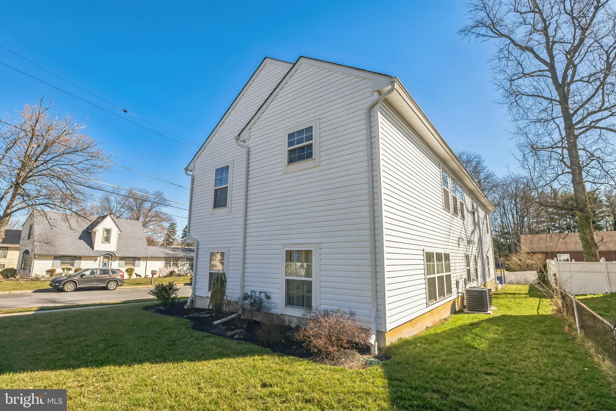 Cherry Hill, New Jersey 08002, United States, 5 Bedrooms Bedrooms, ,3 BathroomsBathrooms,Residential,Active,191126