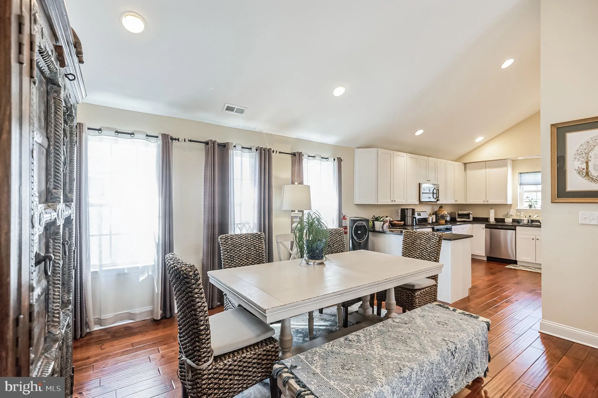 Cherry Hill, New Jersey 08002, United States, 5 Bedrooms Bedrooms, ,3 BathroomsBathrooms,Residential,Active,191126