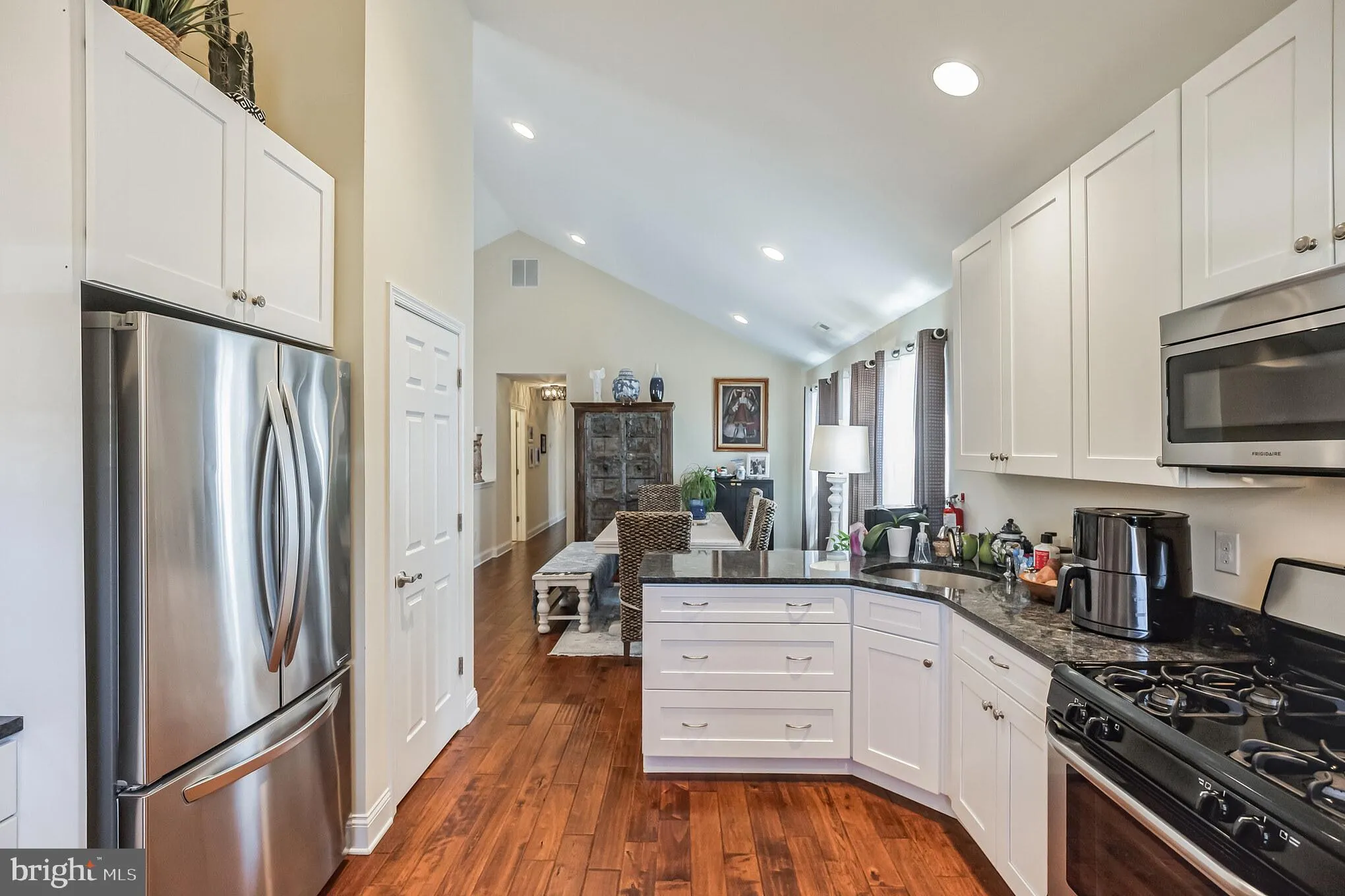 Cherry Hill, New Jersey 08002, United States, 5 Bedrooms Bedrooms, ,3 BathroomsBathrooms,Residential,Active,191126