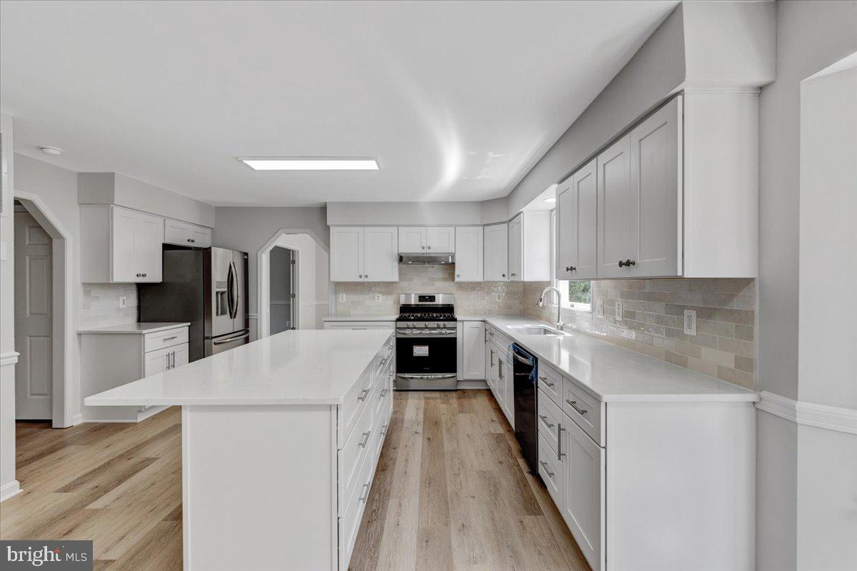 HUNTLEY ESTATES - Residential