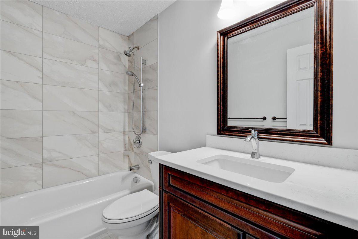 HUNTLEY ESTATES - Residential