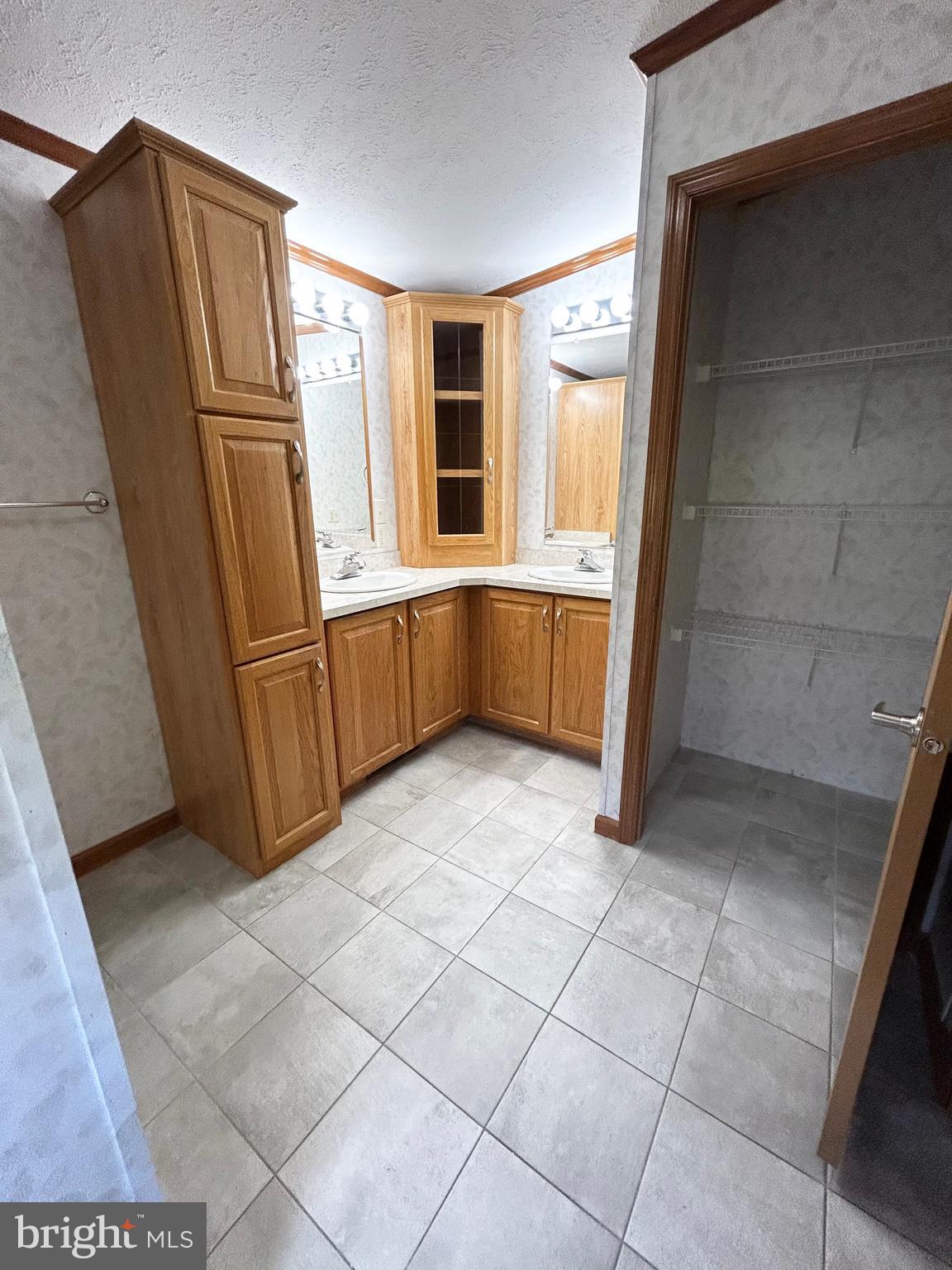 SPRING RUN ESTATES - Residential