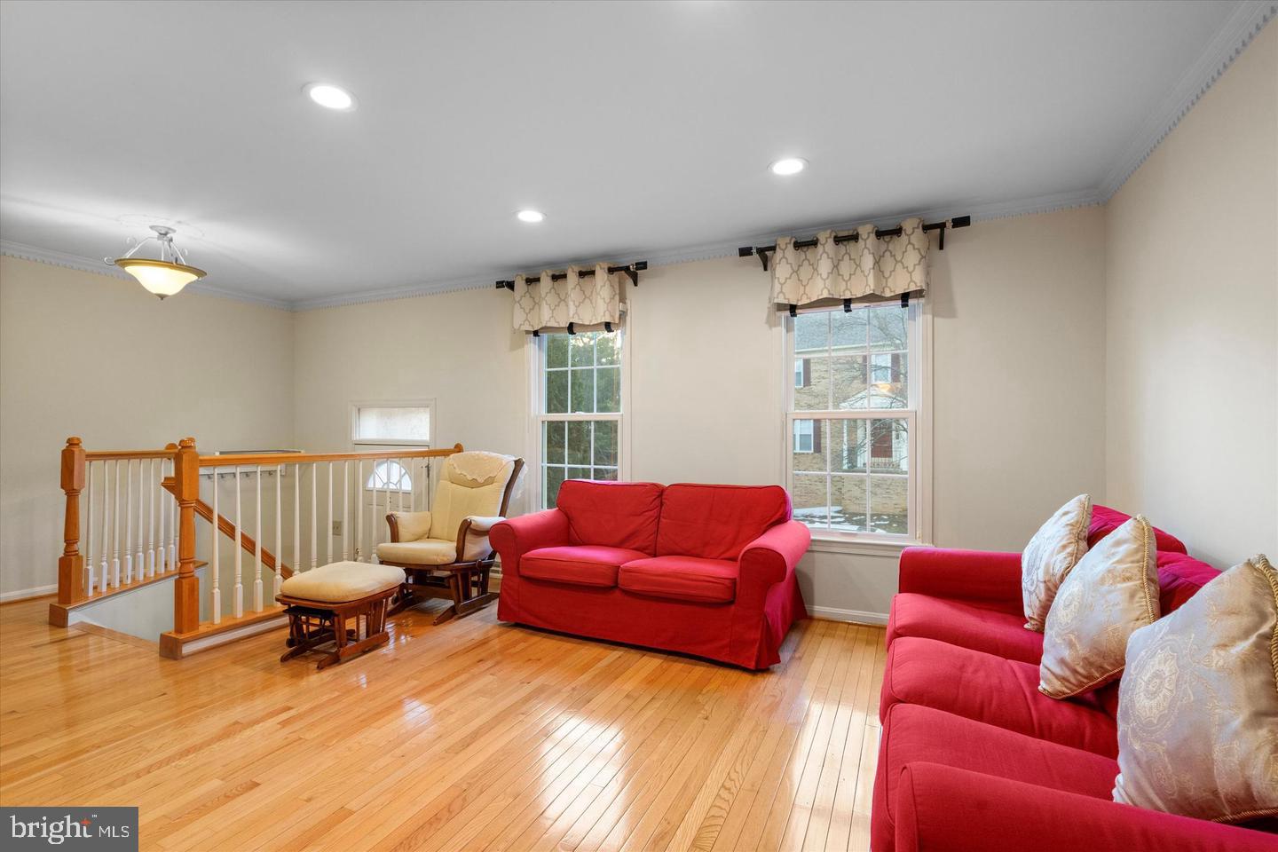 2048 PIERIS COURT