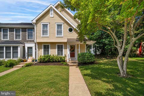 Photo of 1536 Twisted Oak Drive, RESTON, VA 20194 (MLS # VAFX2337360)