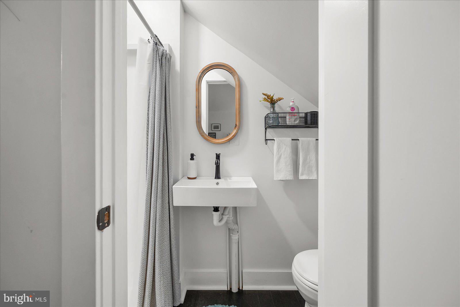 OLD PORT COVE - Residential