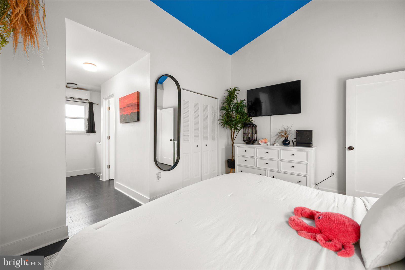 OLD PORT COVE - Residential