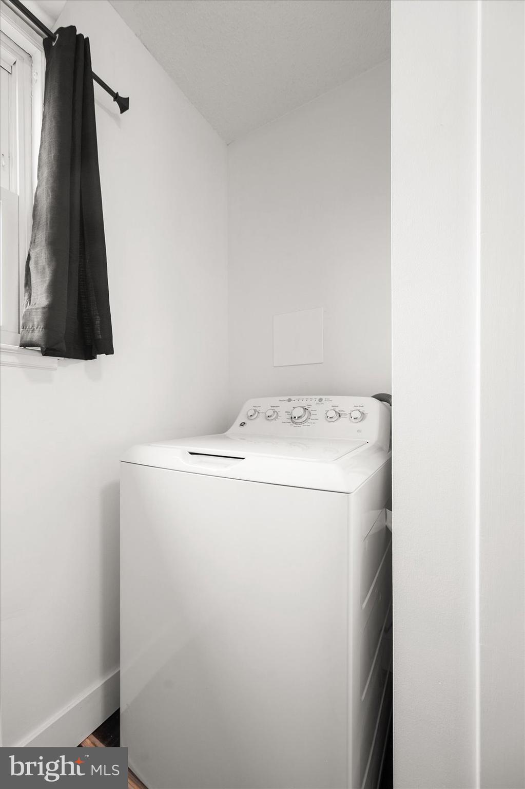 OLD PORT COVE - Residential