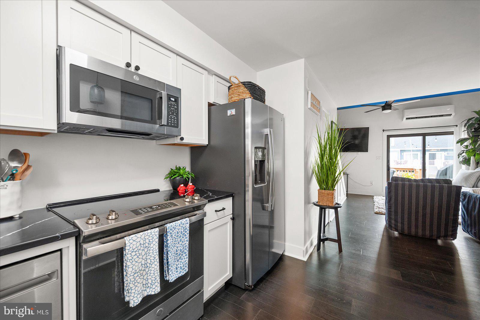 OLD PORT COVE - Residential