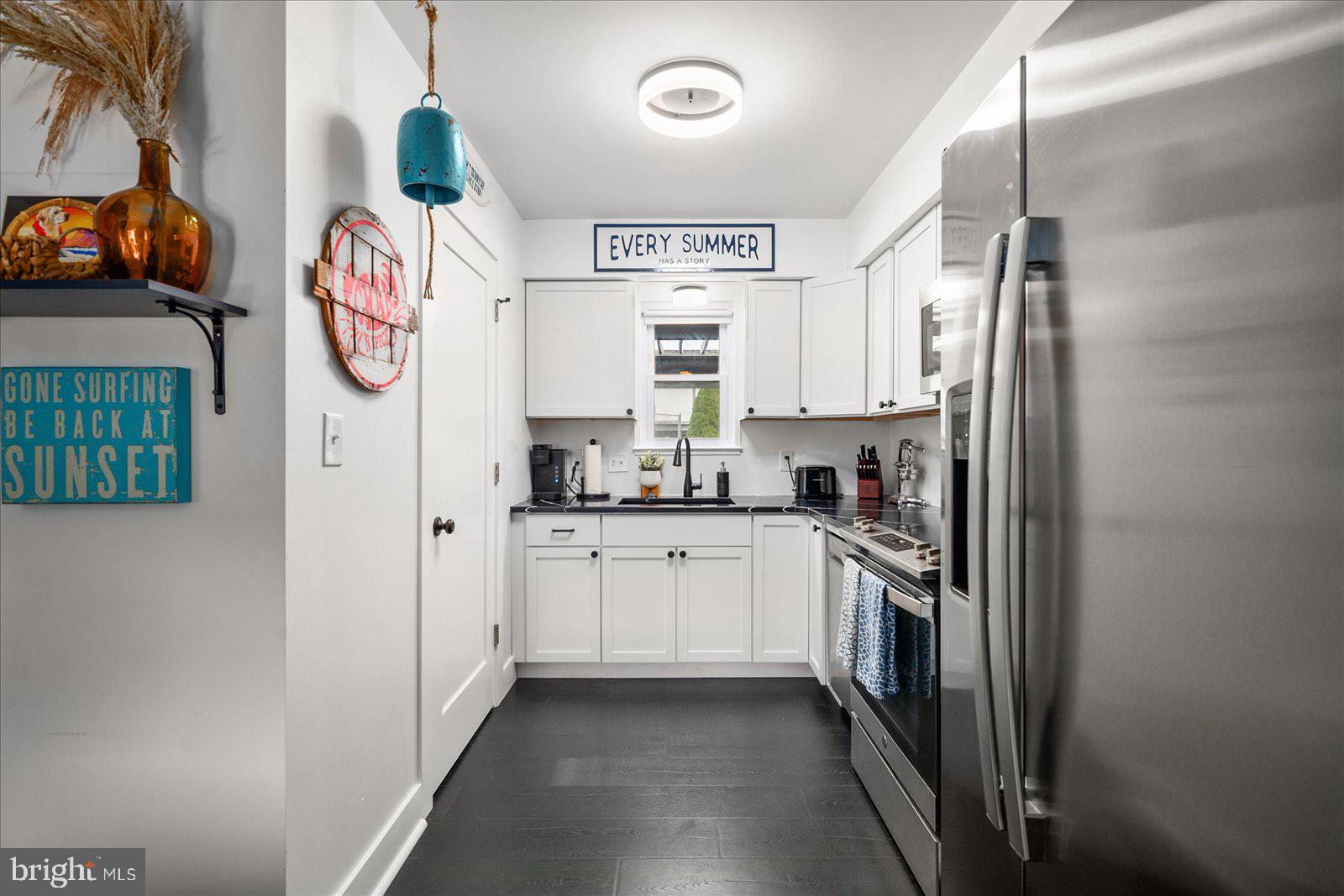 OLD PORT COVE - Residential