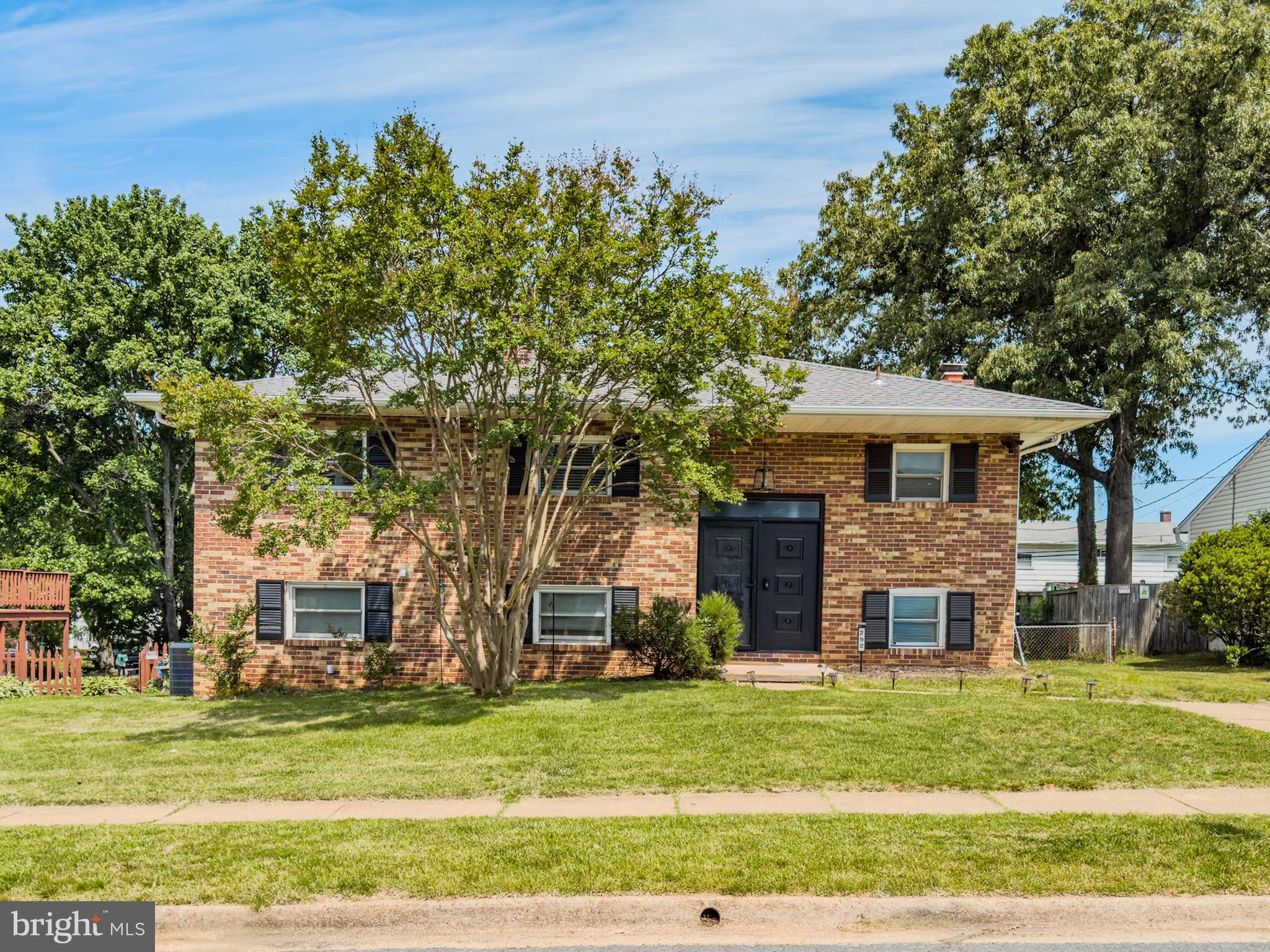 292 MACKINTOSH DRIVE