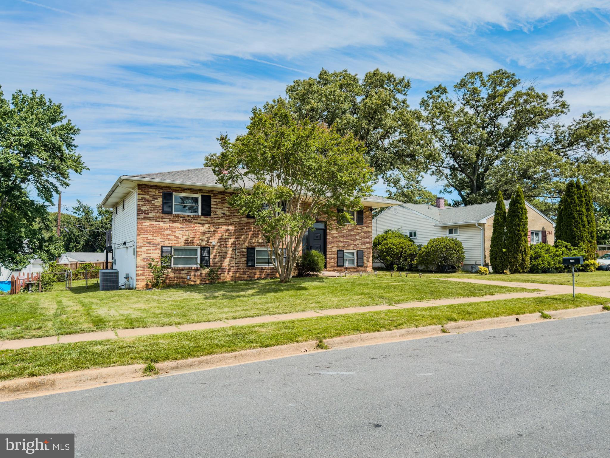 292 MACKINTOSH DRIVE