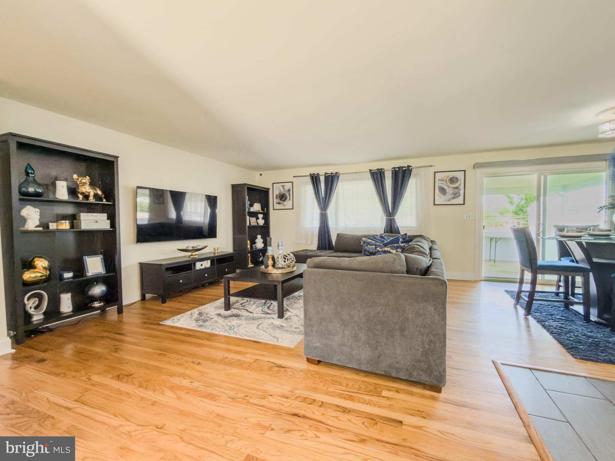 292 MACKINTOSH DRIVE