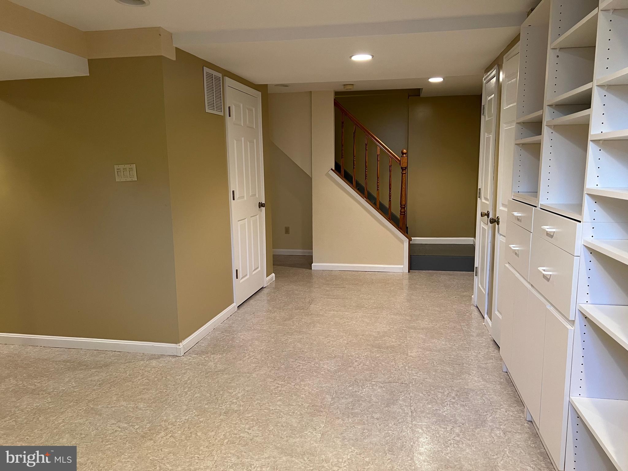 KINGSTREAM - Residential Lease