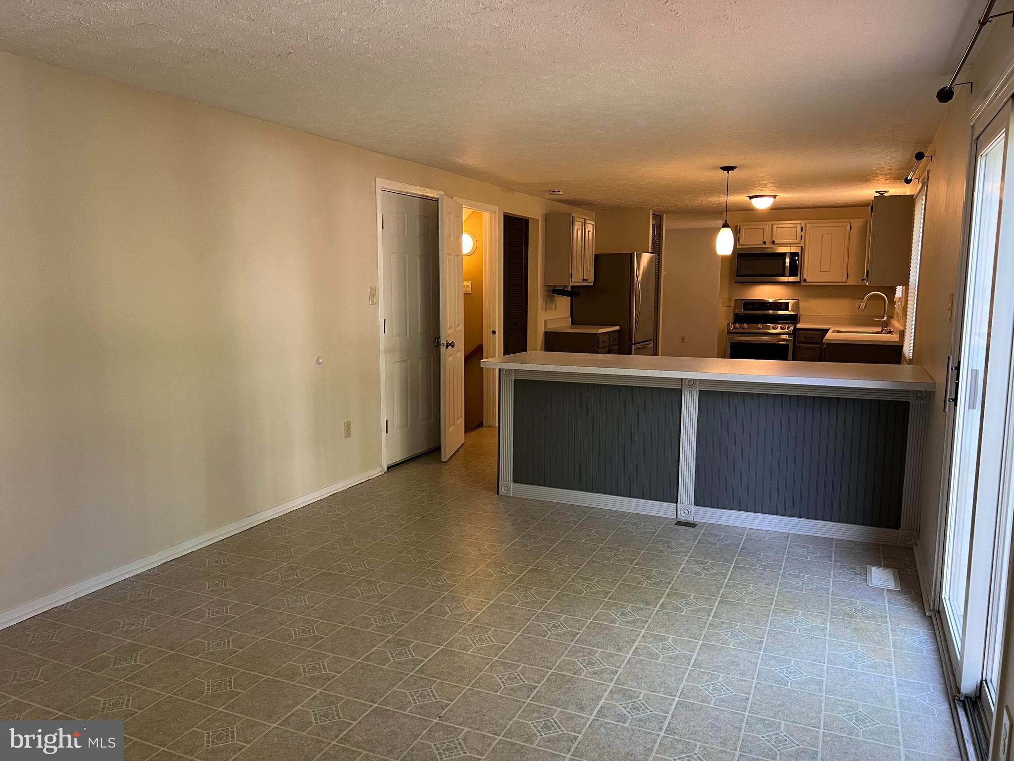 KINGSTREAM - Residential Lease