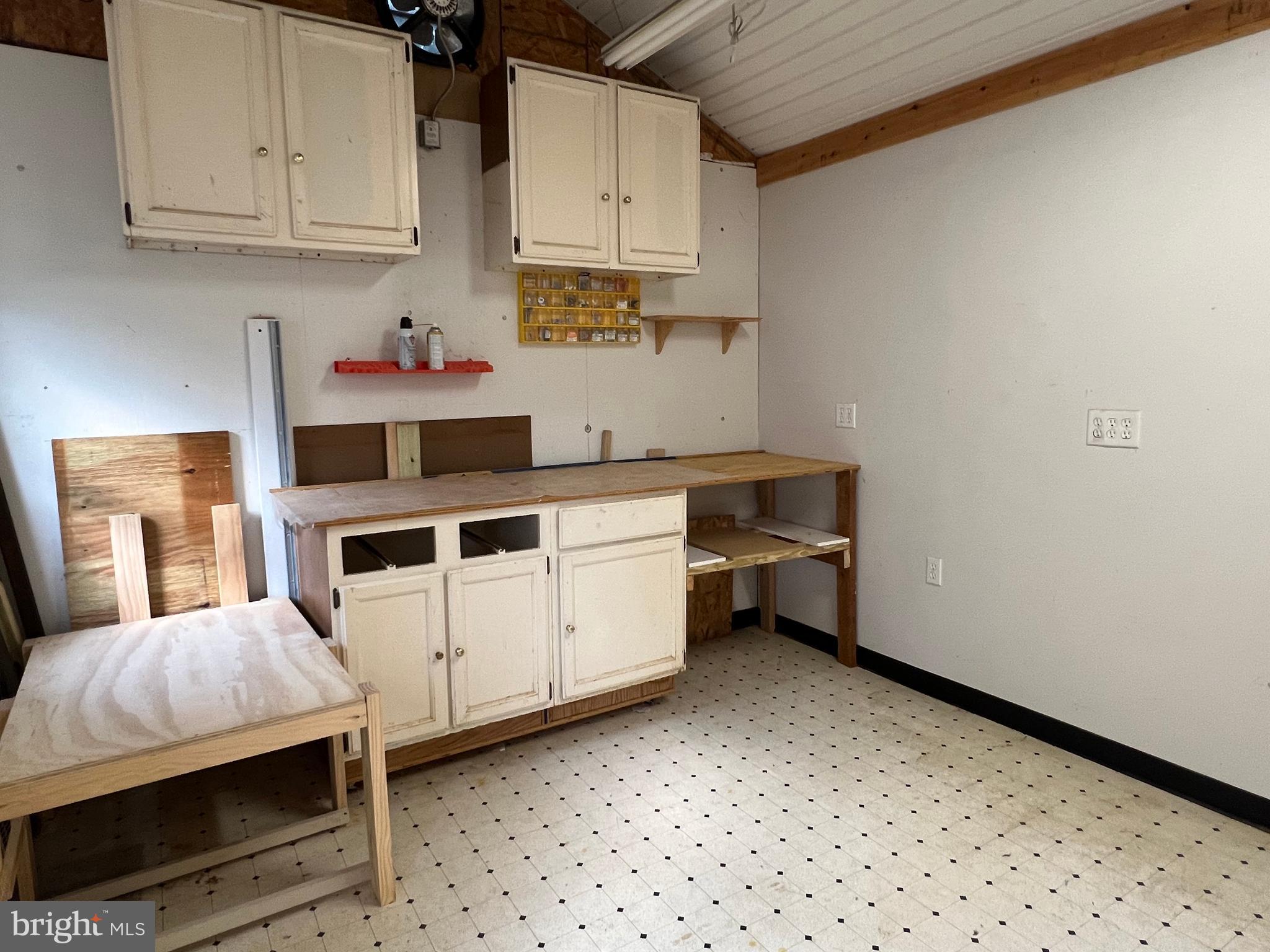 KINGSTREAM - Residential Lease