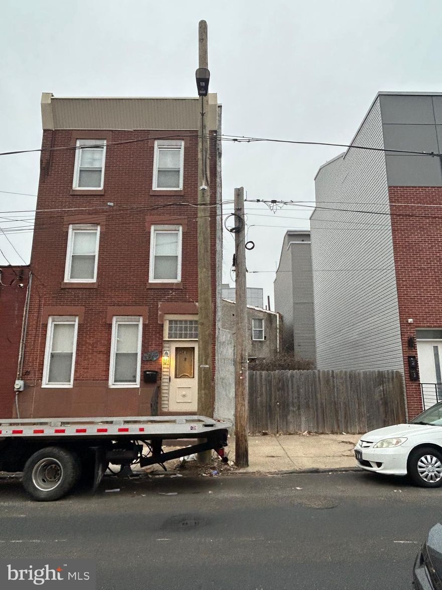 Welcome to 2430 and 2432 Mascher St. This ground is being sold with 2430 Mascher St. A huge 3 story home next door.