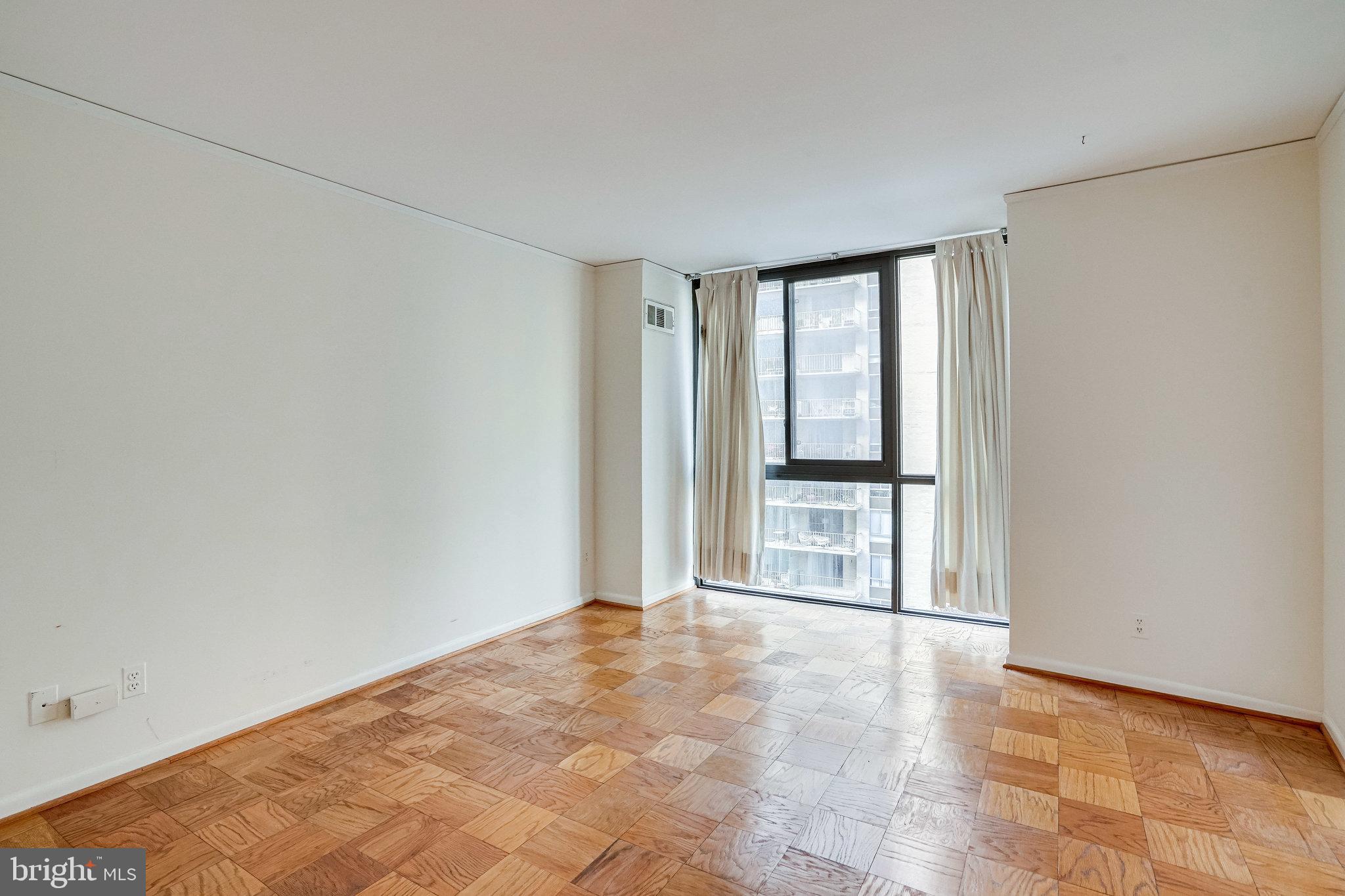 FRIENDSHIP HEIGHTS - Residential Lease