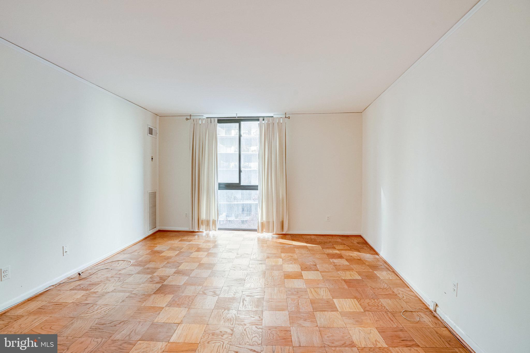 FRIENDSHIP HEIGHTS - Residential Lease