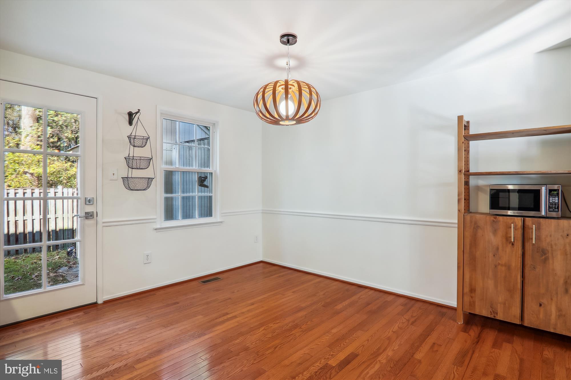 FALLSREACH - Residential Lease