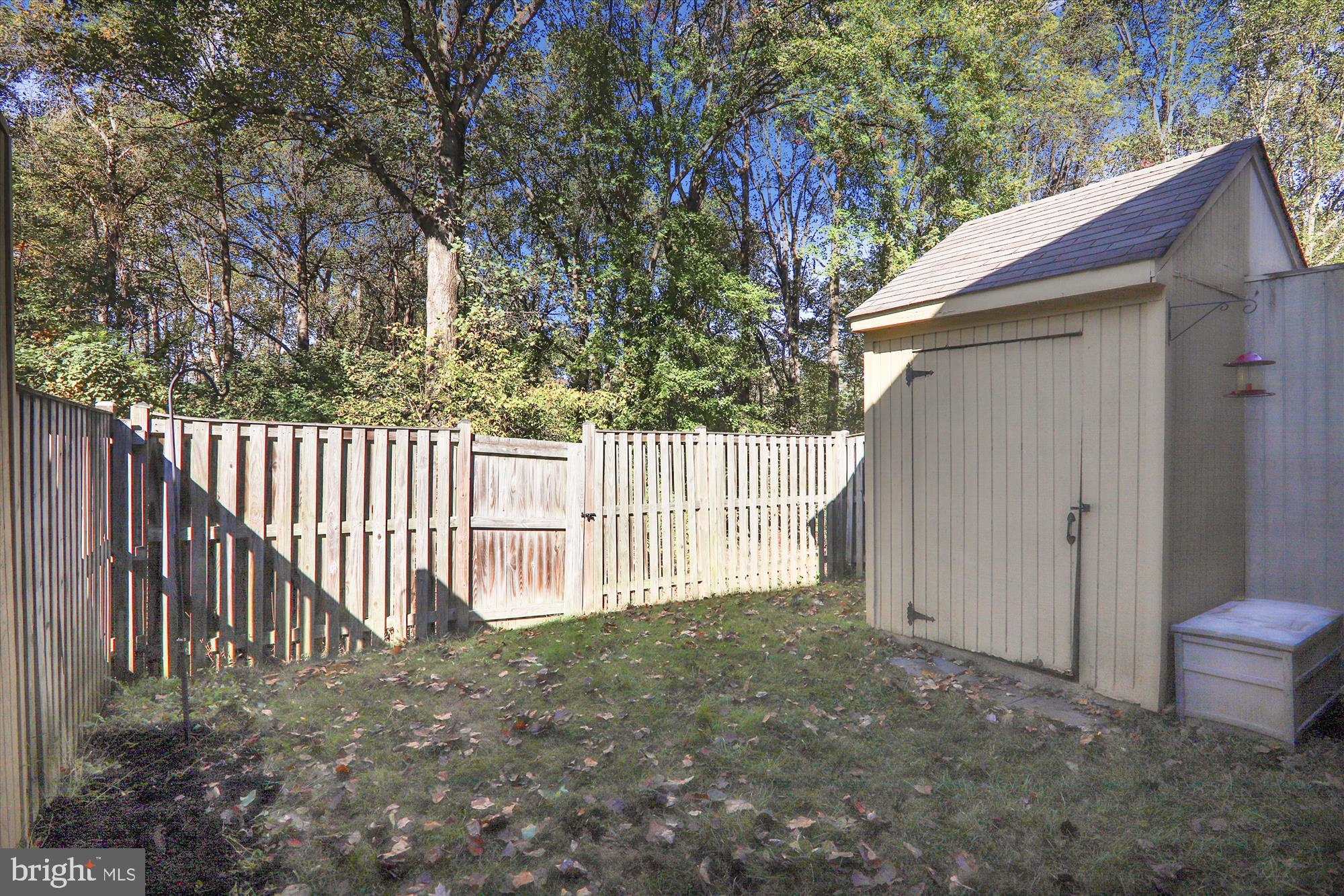 FALLSREACH - Residential Lease